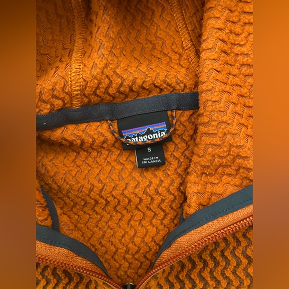 Patagonia Mens R1 Air Hoody Small Burnished Red Full Zip Fleece Jacket - Picture 3 of 5